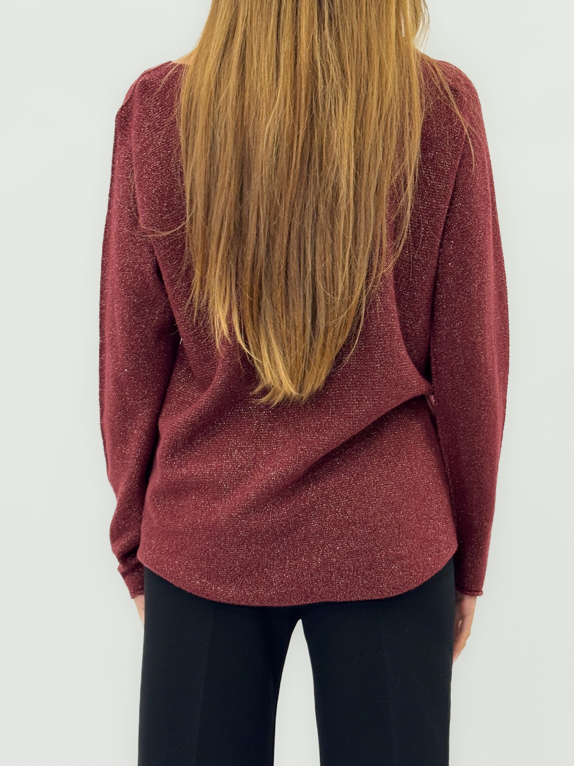 Maglia lurex – Eleganza luminosa e comfort quotidiano