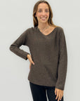 Maglia lurex – Eleganza luminosa e comfort quotidiano