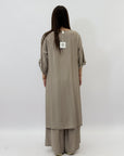 Completo maglia lunga e pantaloni taglia comoda