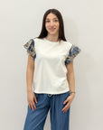 T-shirt con maniche volant