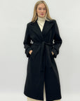Cappotto lungo con cintura – Taglio svasato e revers classico