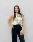 Maglia smanicata con fiocco