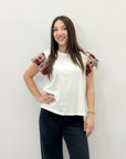 T-shirt con maniche volant
