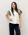 T-shirt con maniche volant