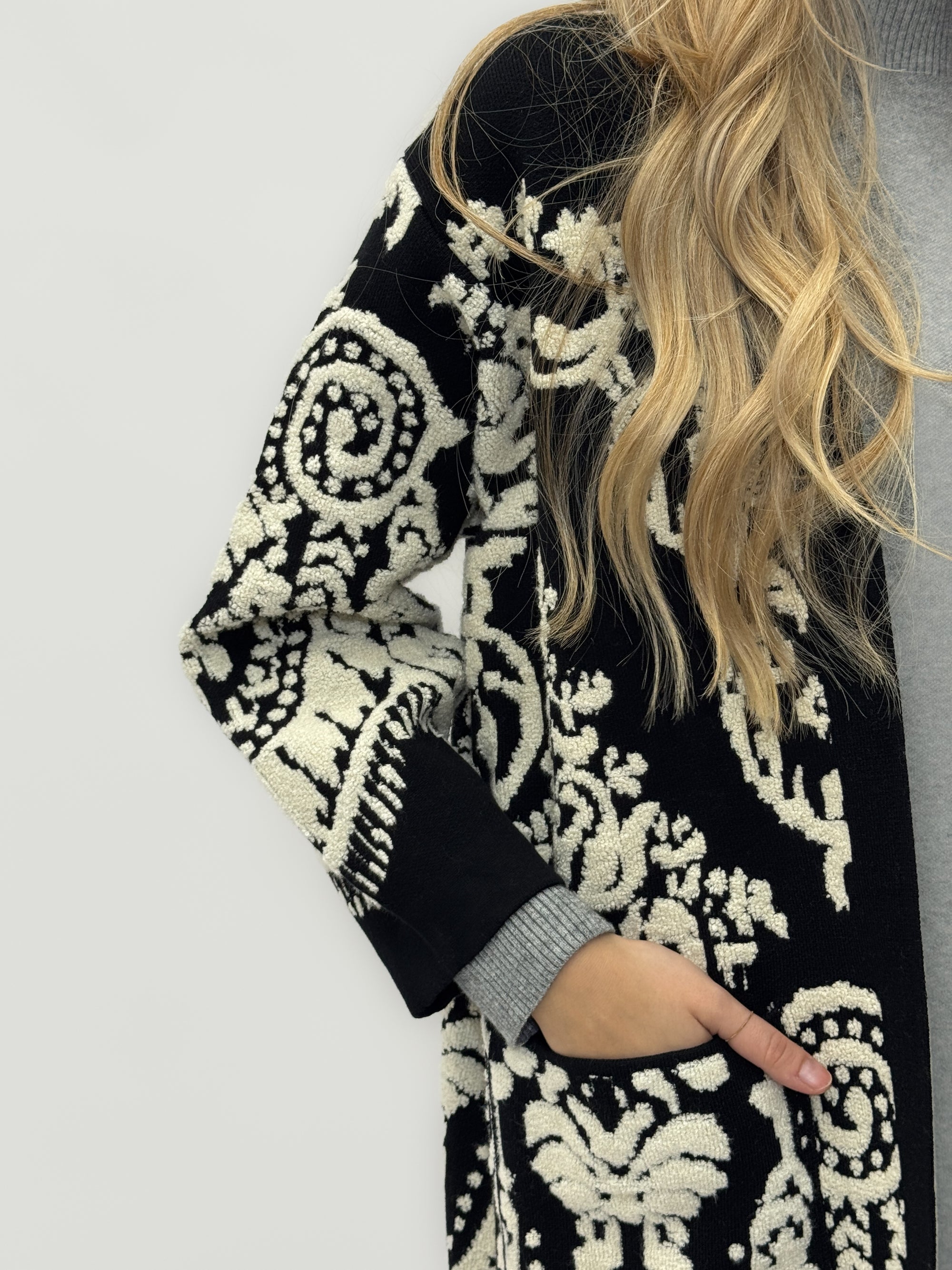 Cappotto in maglia jacquard con motivo floreale