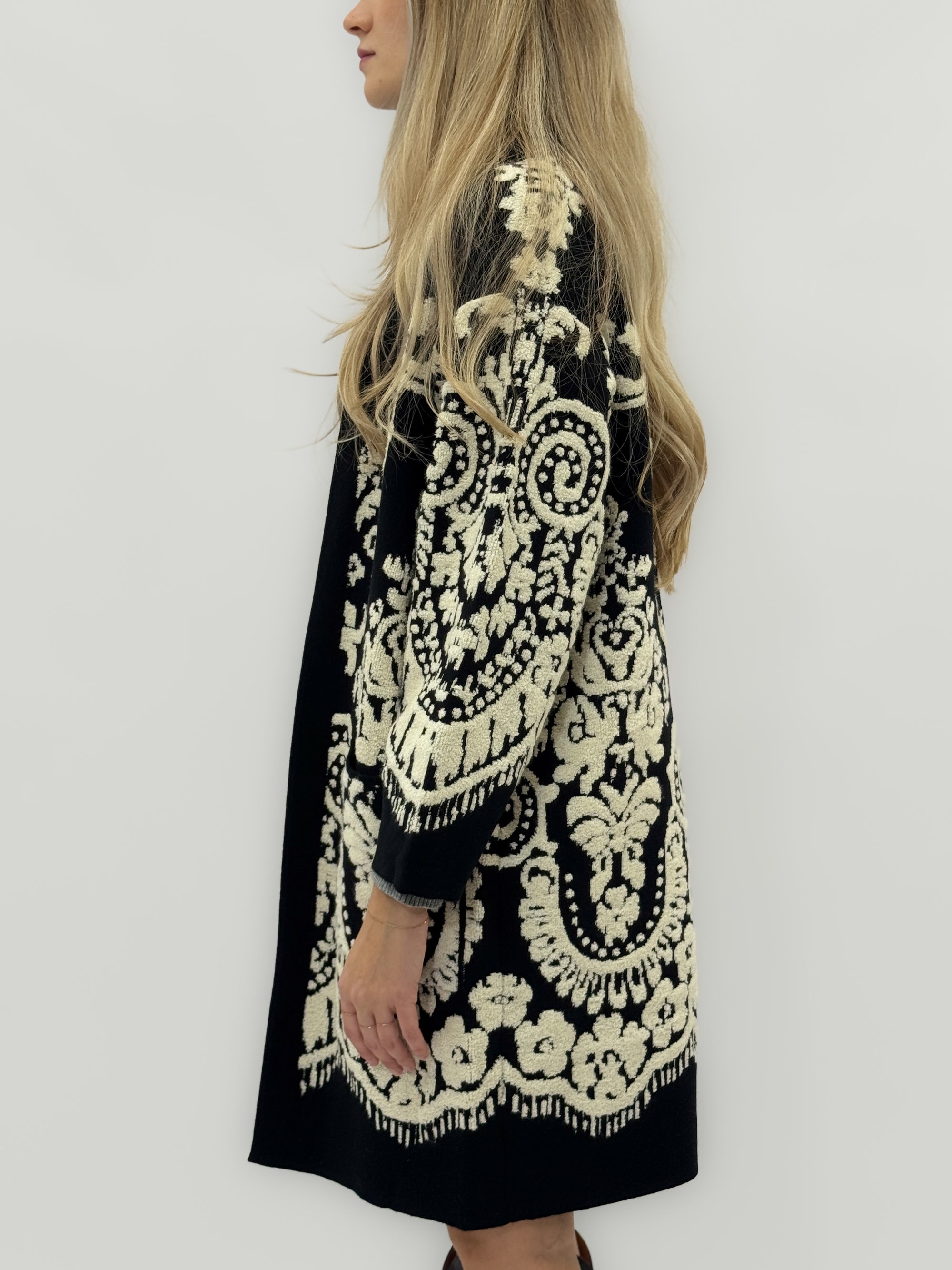 Cappotto in maglia jacquard con motivo floreale