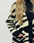 Cardigan oversize zebrato – Maglia morbida e calda