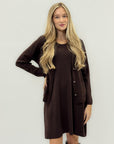 Coordinato abito e cardigan – Eleganza semplice e comfort assoluto