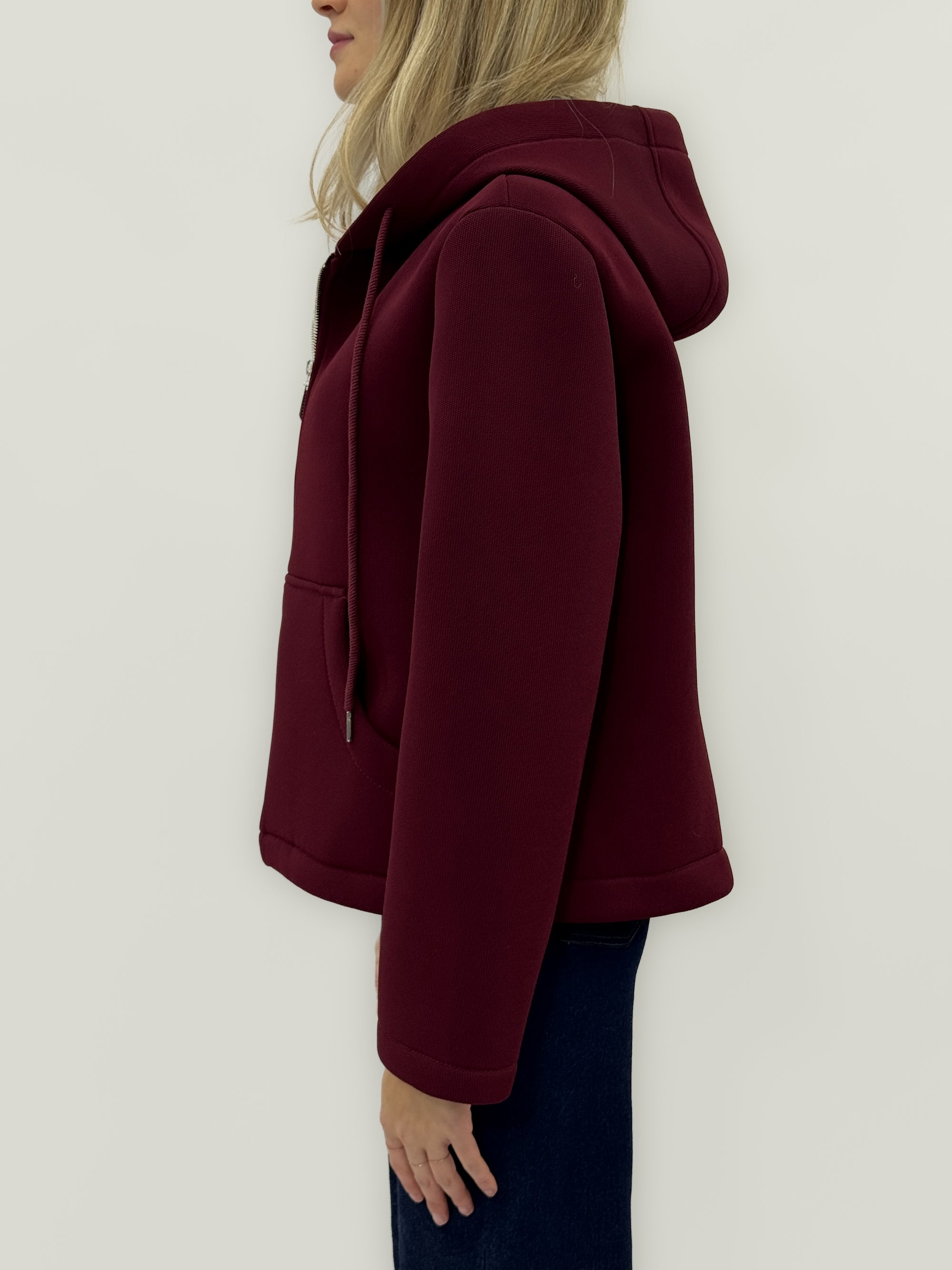 Giacca in neoprene con cappuccio – Calda e strutturata