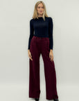 Completo tailleur giacca e pantalone – Taglio palazzo e blazer doppiopetto