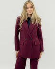 Completo tailleur giacca e pantalone – Taglio palazzo e blazer doppiopetto