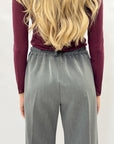 Completo tailleur giacca e pantalone – Taglio palazzo e blazer doppiopetto