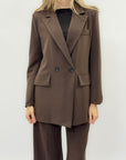 Completo tailleur giacca e pantalone – Taglio palazzo e blazer doppiopetto