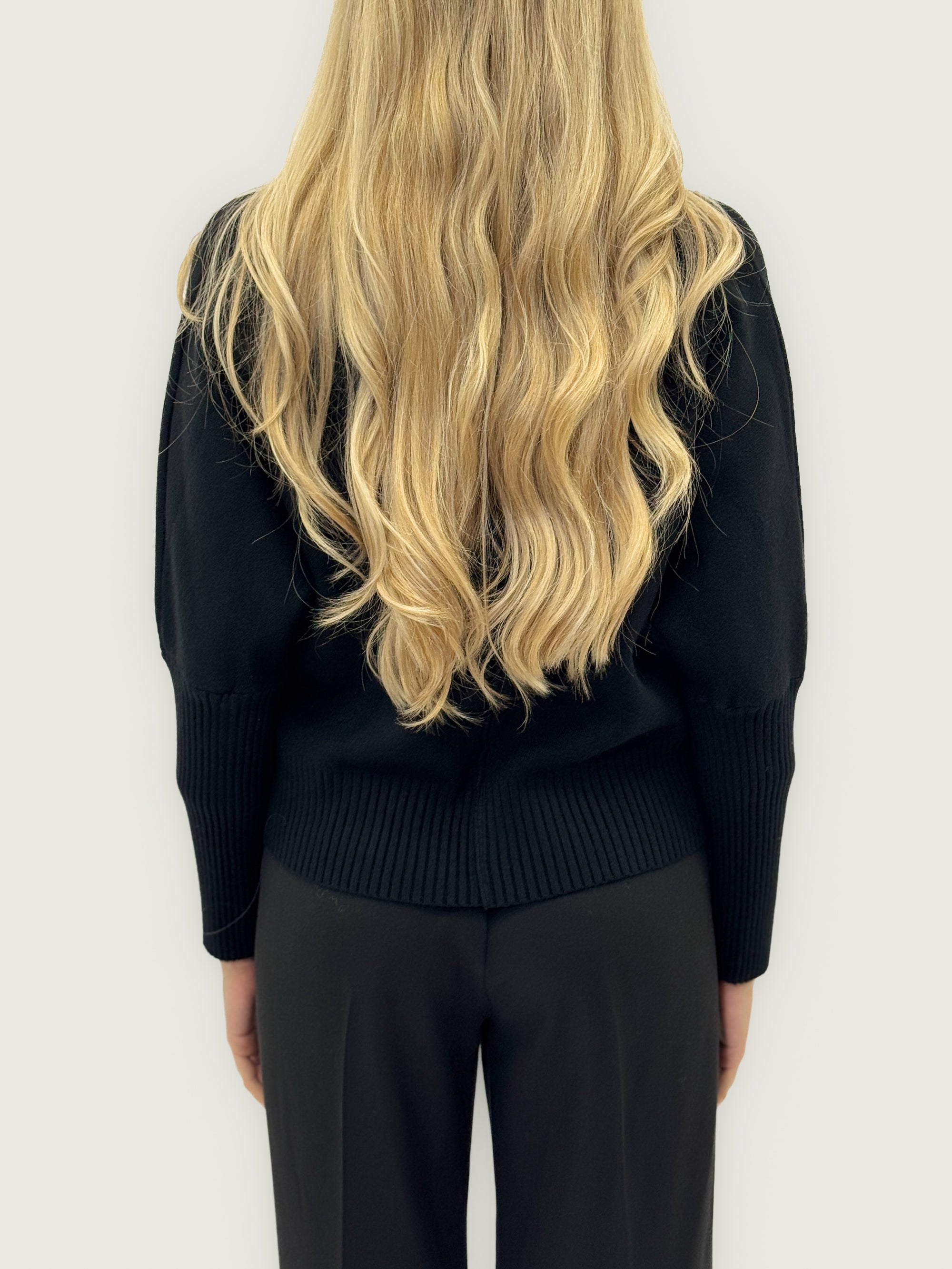 Cardigan corto con collo a revers – Chic e versatile
