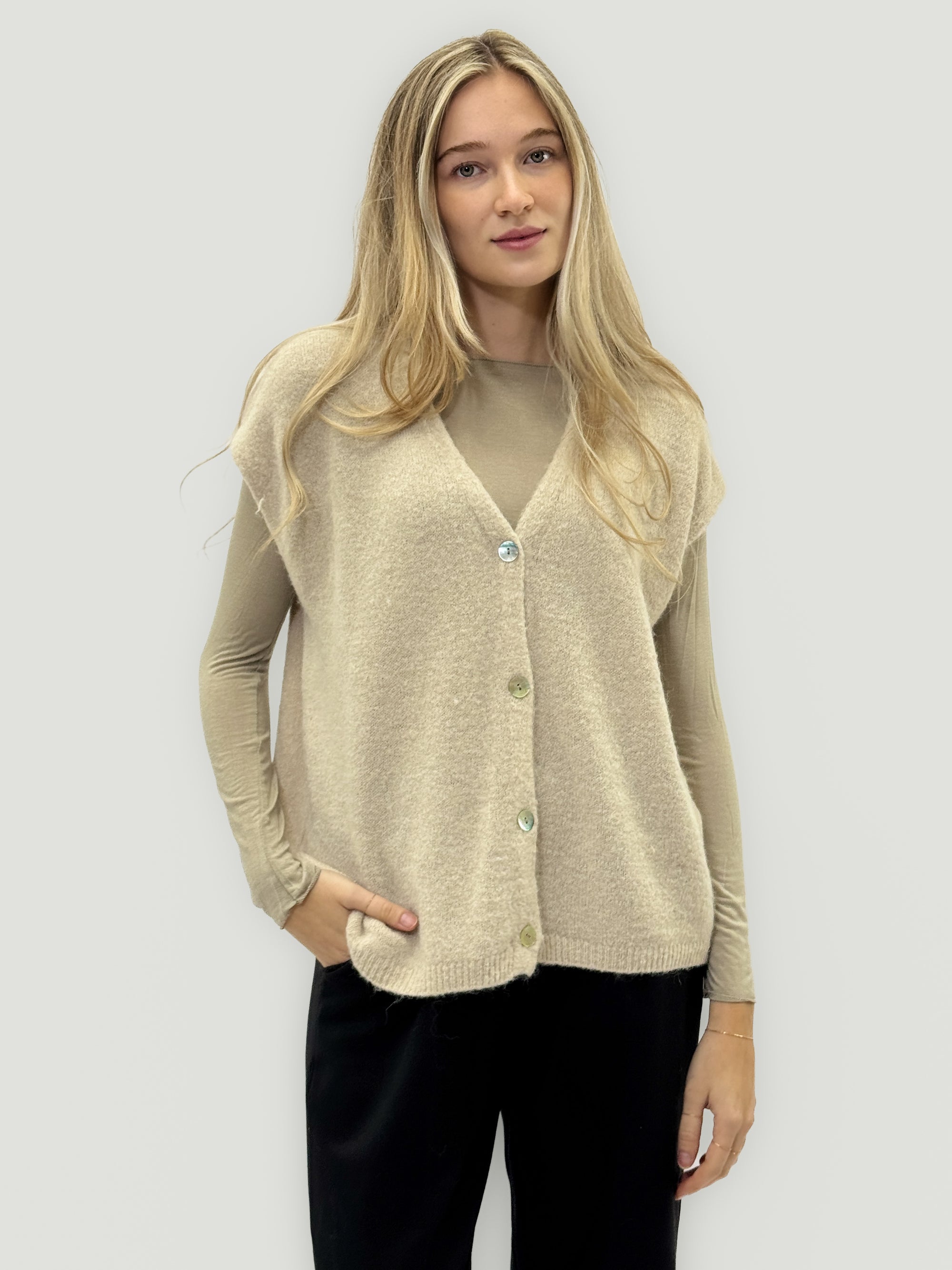 Gilet morbido misto alpaca con bottoni – Effetto peloso
