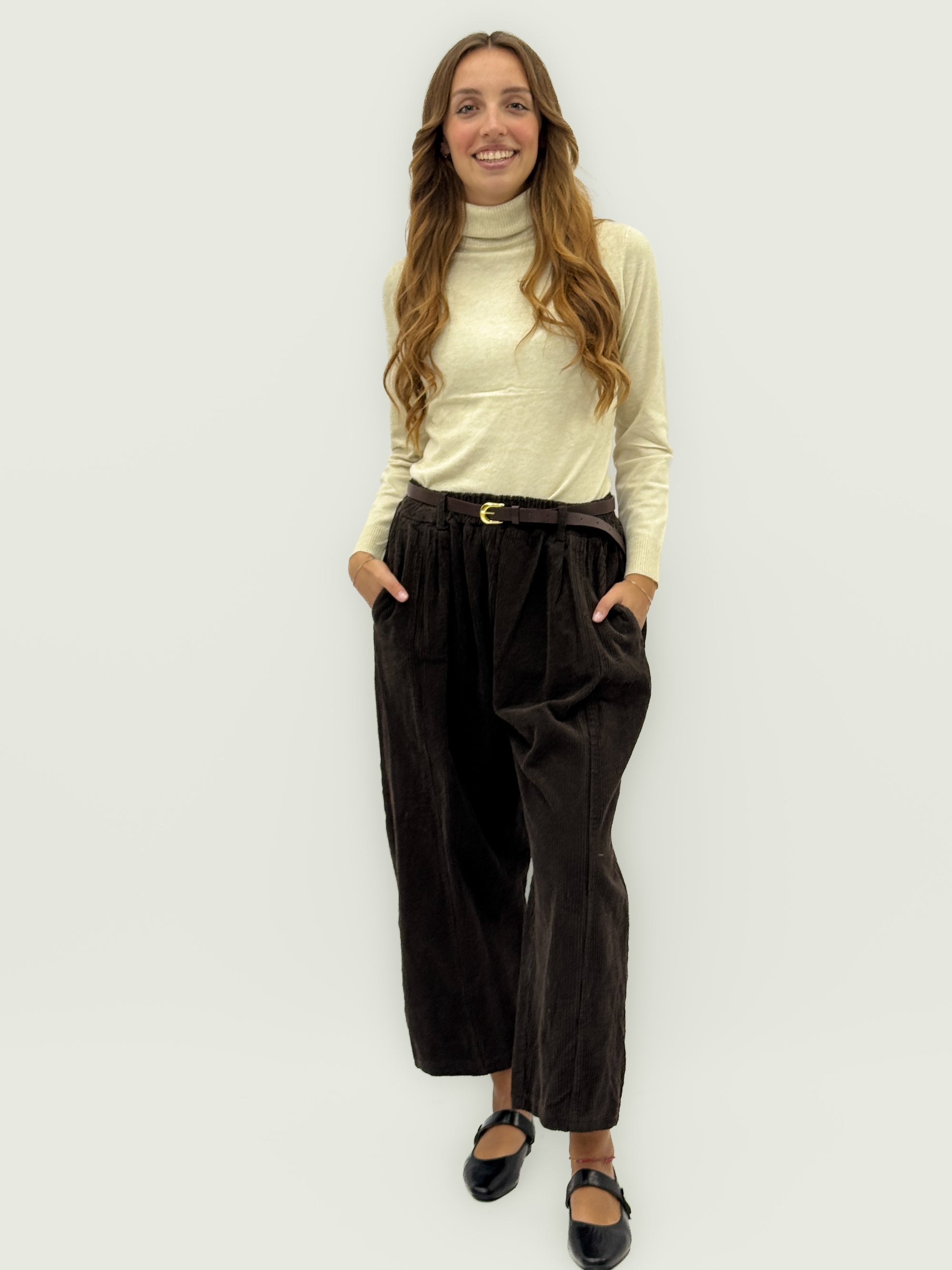 Pantaloni in velluto a coste morbido – Calore e fascino retrò