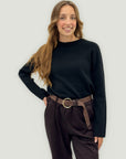 Maglia con taglio geometrico – Eleganza minimal e comfort quotidiano