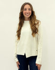 Maglia con taglio geometrico – Eleganza minimal e comfort quotidiano
