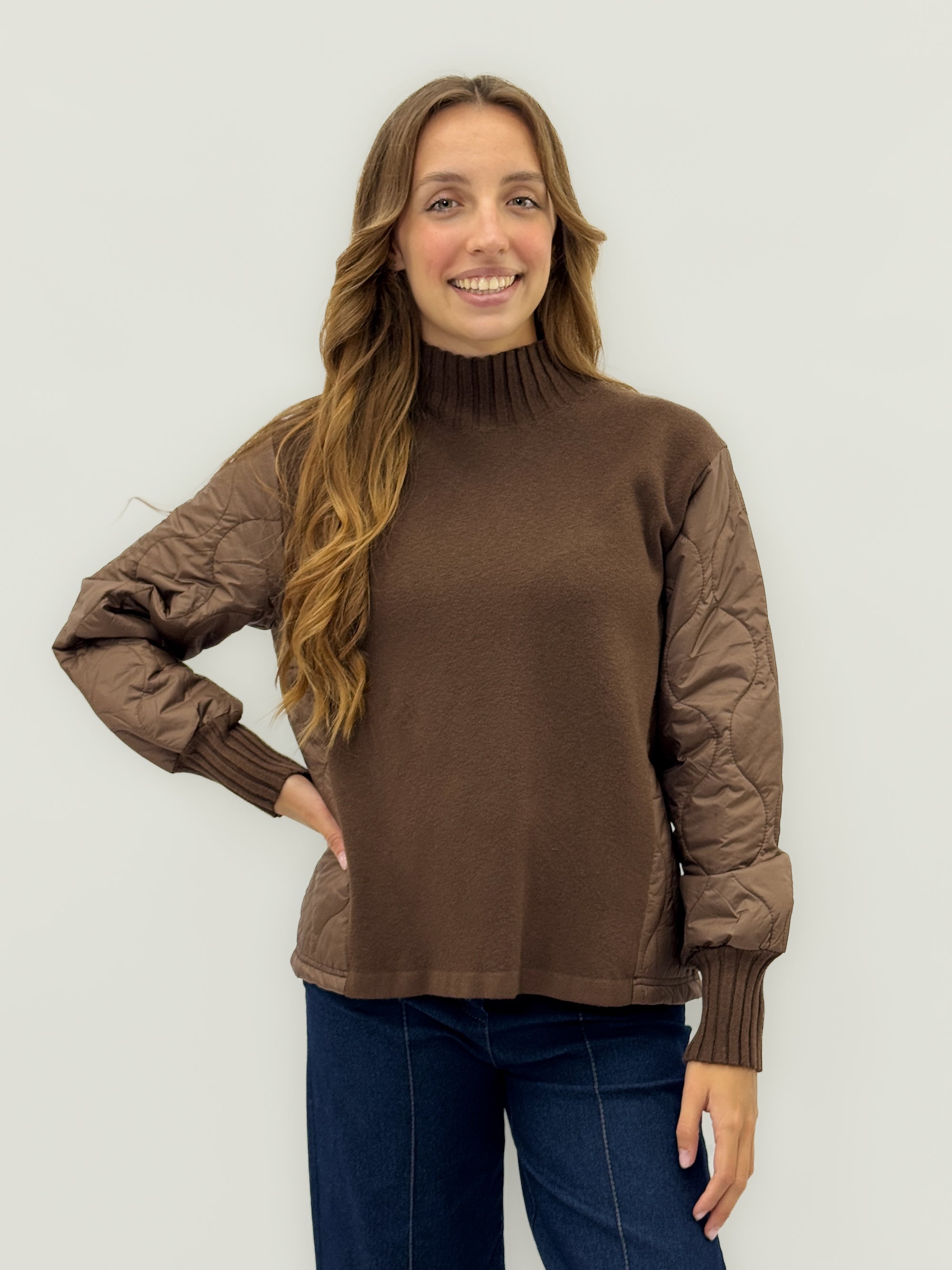 Maglia con maniche trapuntate – Mix perfetto tra comfort e stile