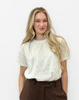 T-shirt sangallo con ricami floreali