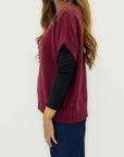 Maglia smanicata morbida – Stile minimal e versatilità assoluta