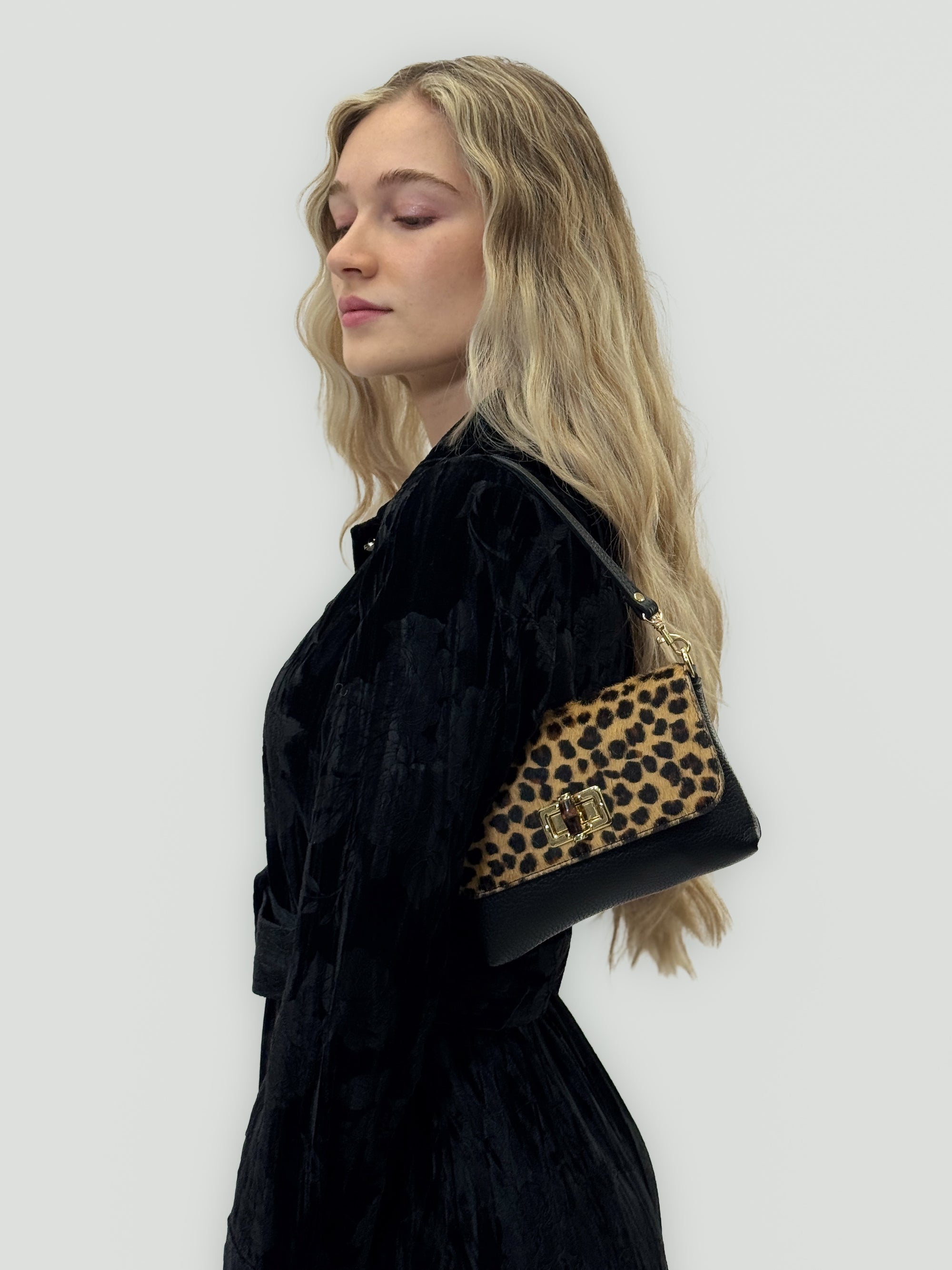 Borsa in vera pelle con stampa animalier – Made in Italy