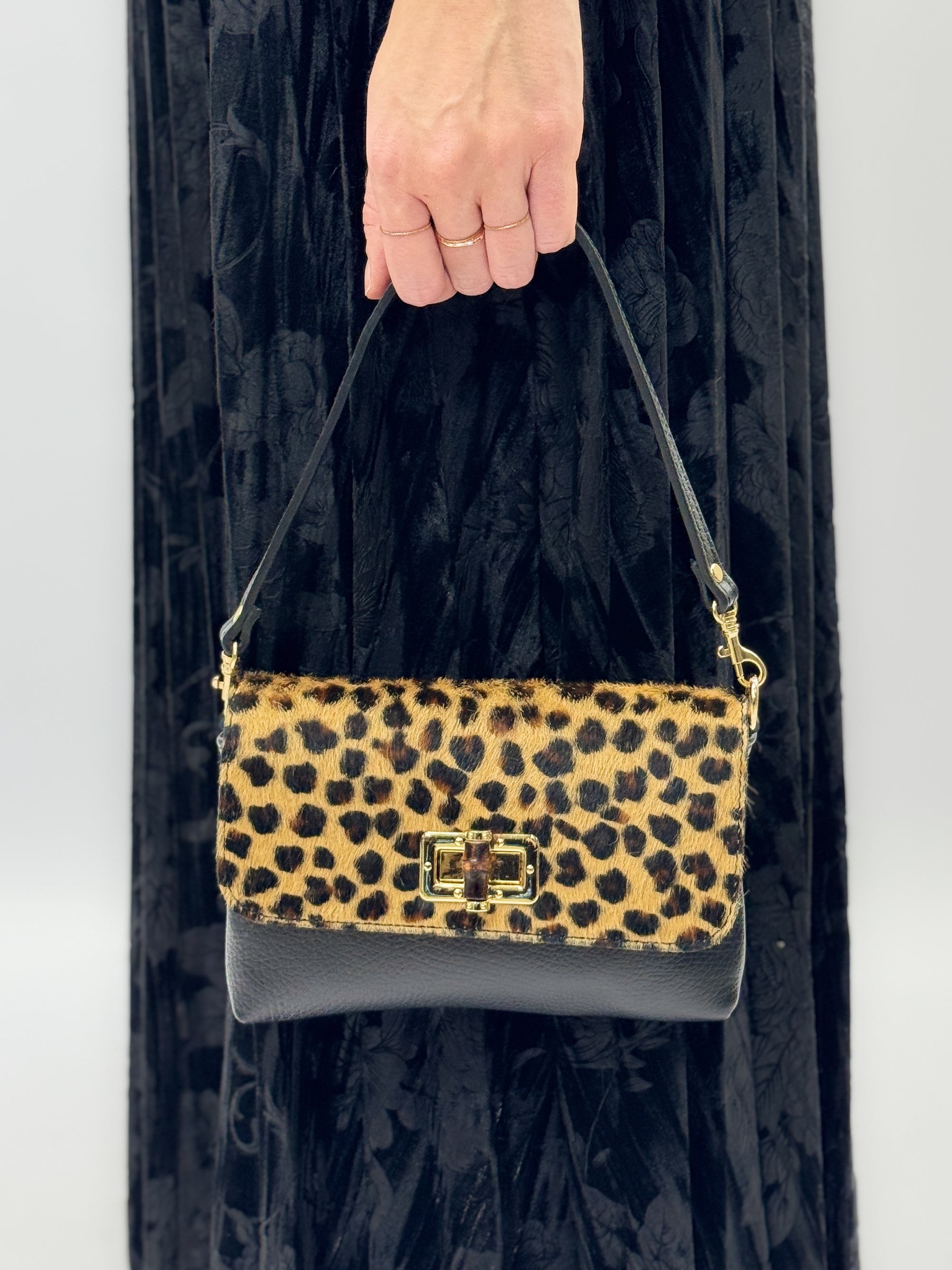 Borsa in vera pelle con stampa animalier – Made in Italy
