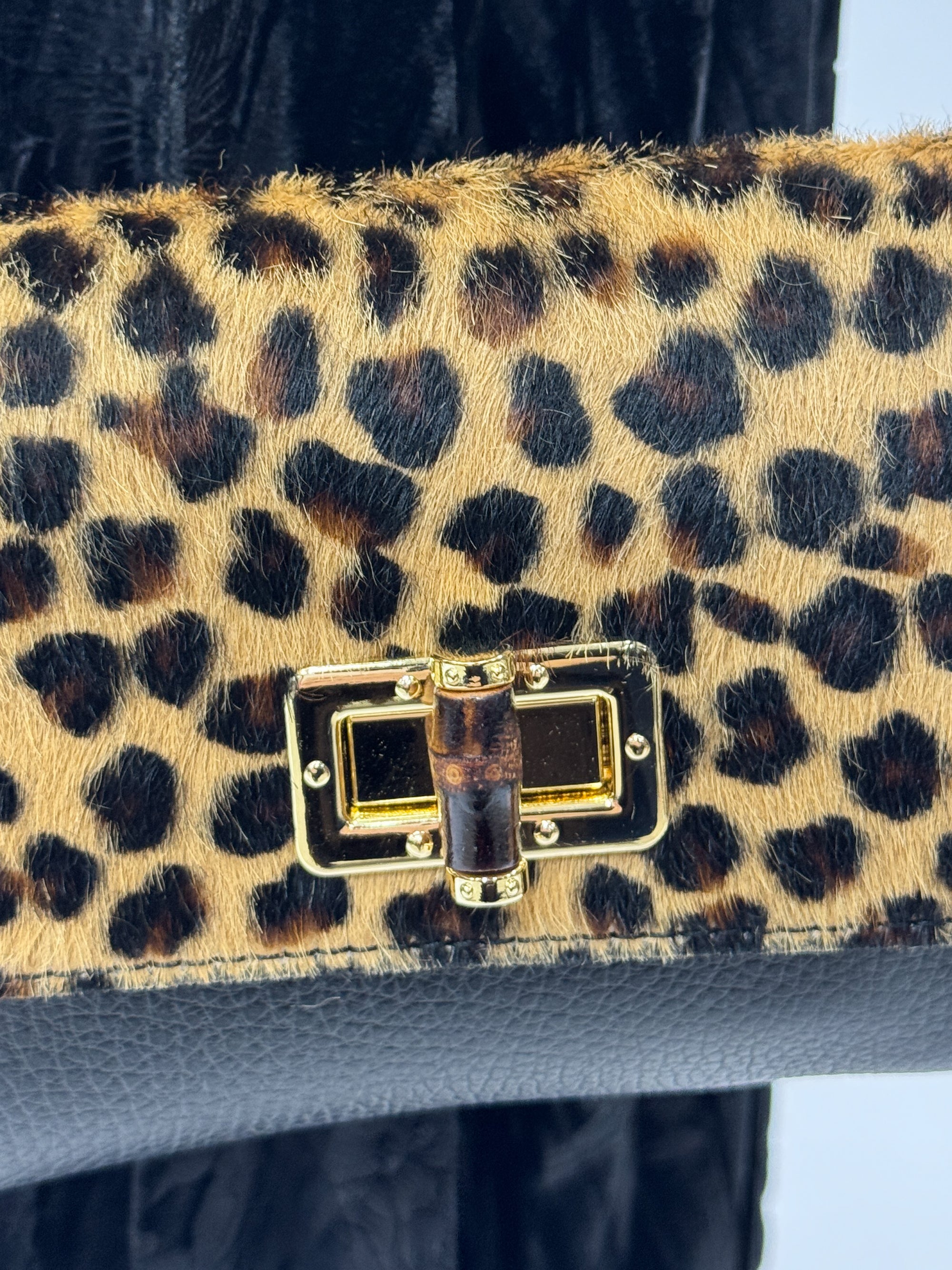 Borsa in vera pelle con stampa animalier – Made in Italy