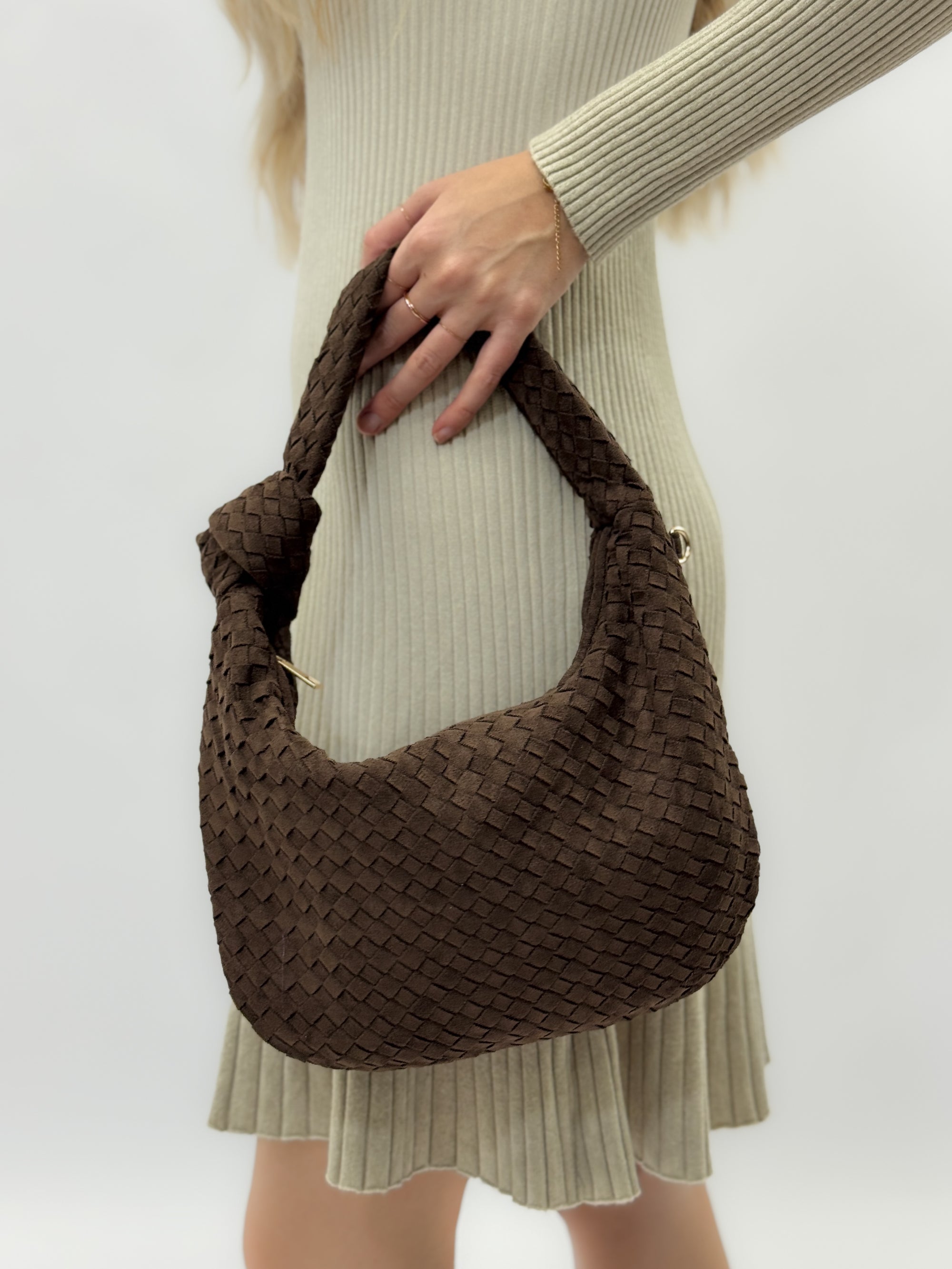 Borsa hobo intrecciata in suede