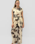 Completo fluido stampa floreale elegante e versatile