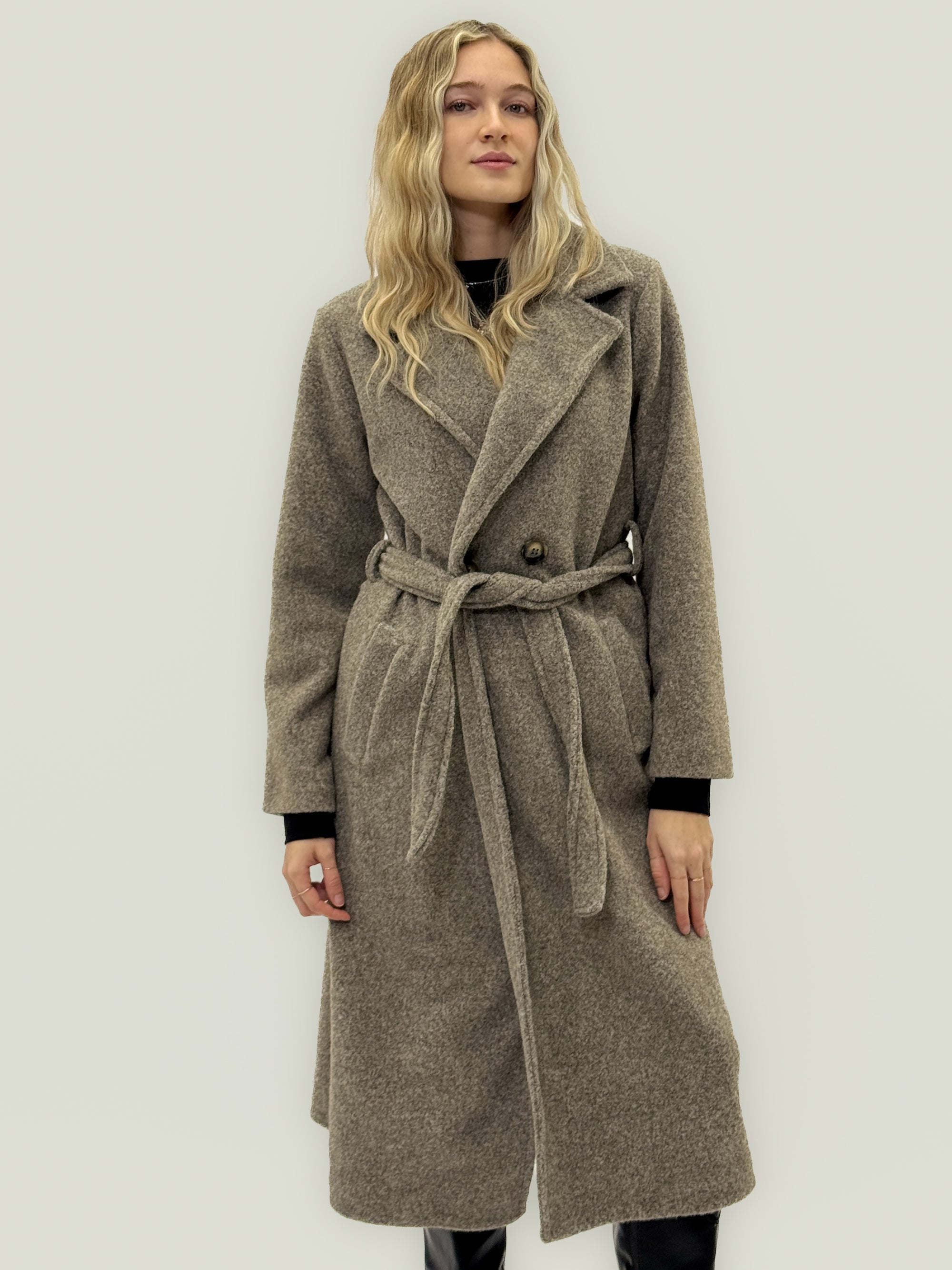 Cappotto bouclé con cintura in misto lana
