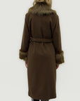 Cappotto lungo con collo e polsini in ecopelliccia