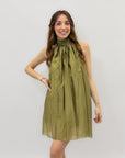 Abito corto leggero scollo halter