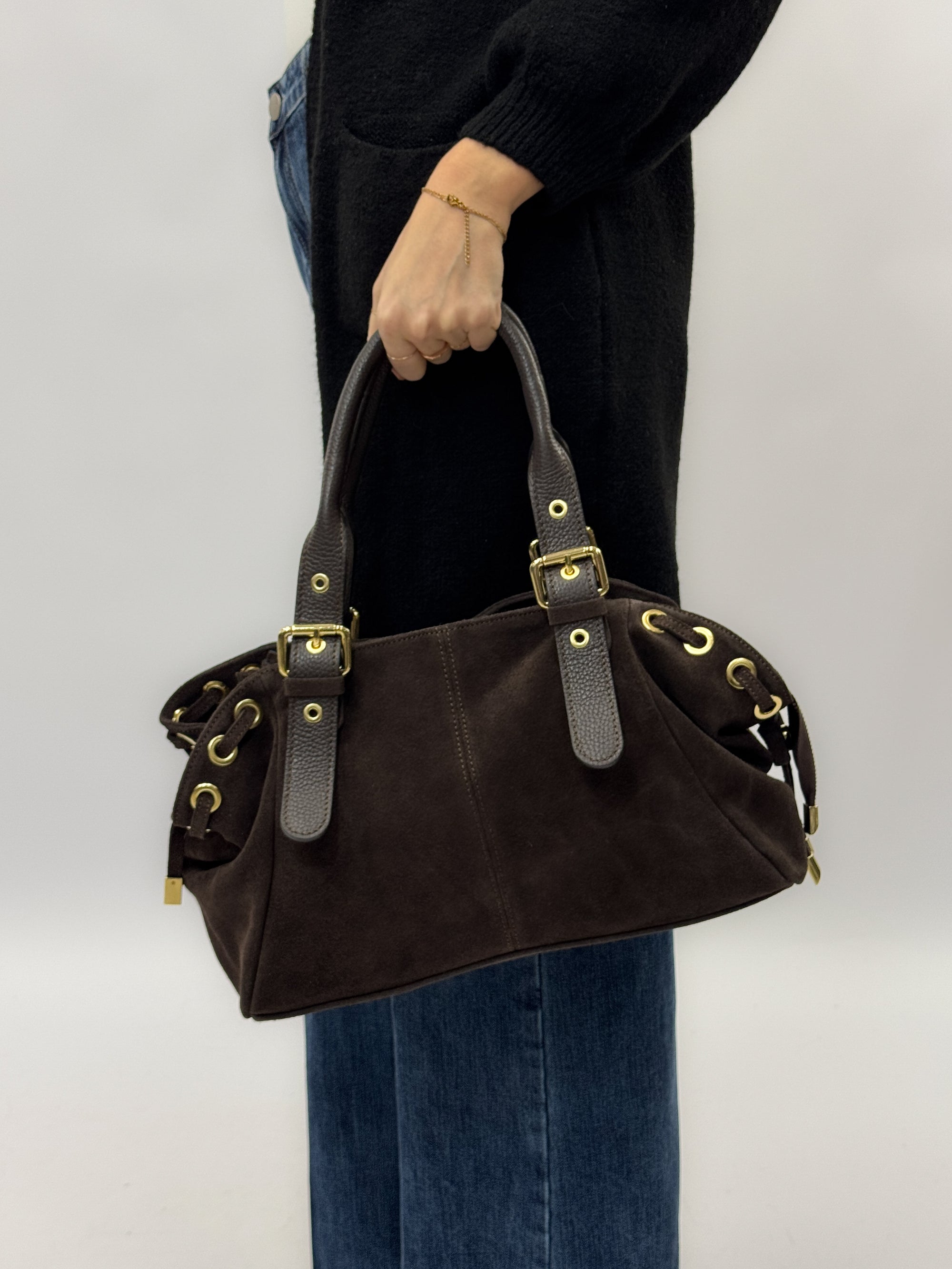 Borsa artigianale in vera pelle scamosciata – Made in Italy