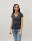 T-shirt con scollo a v