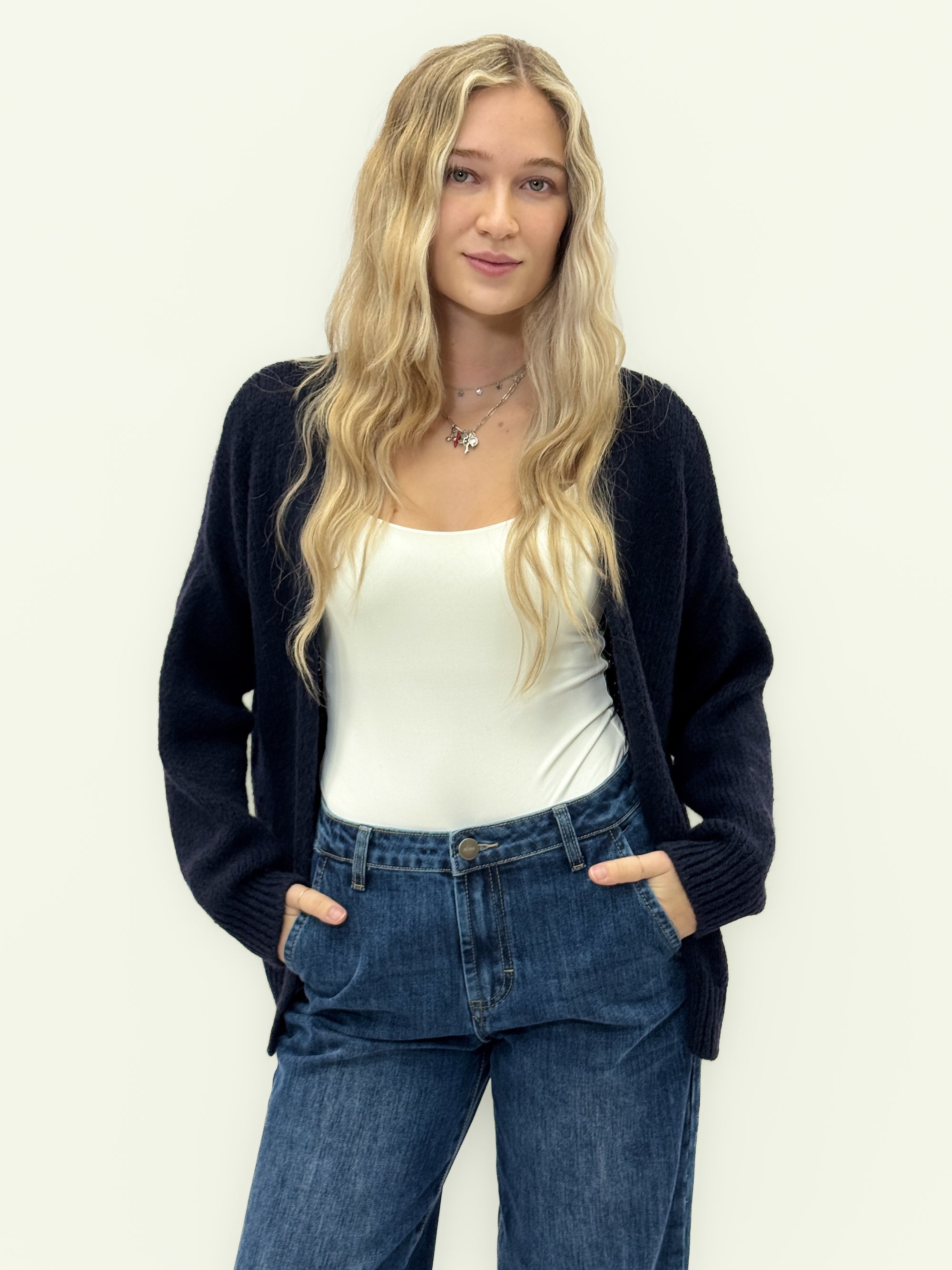 Cardigan in misto lana con maniche morbide - stile chic e casual