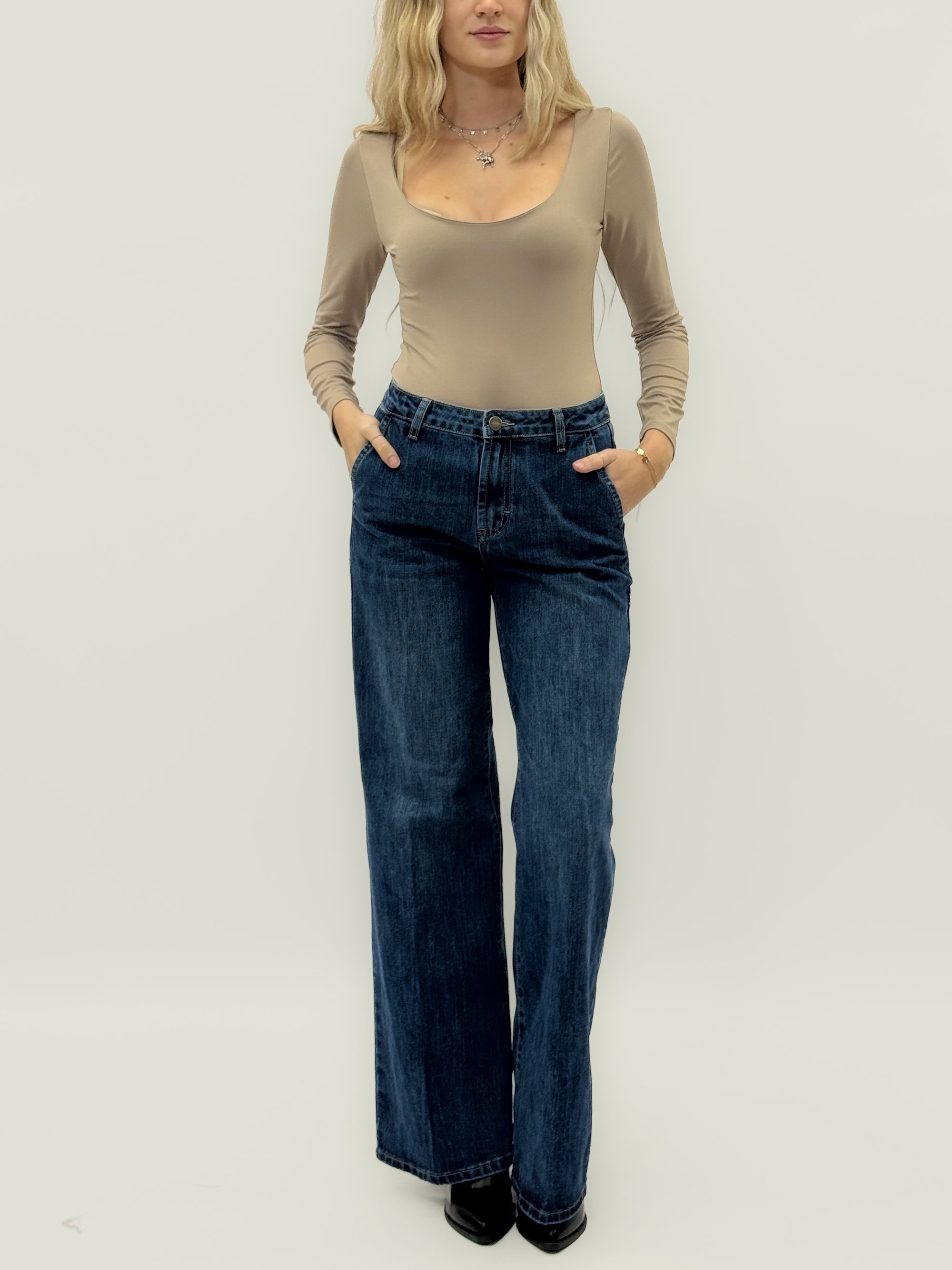 Jeans premium elasticizzati a gamba dritta