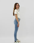Pantaloni jeans super skinny vita alta