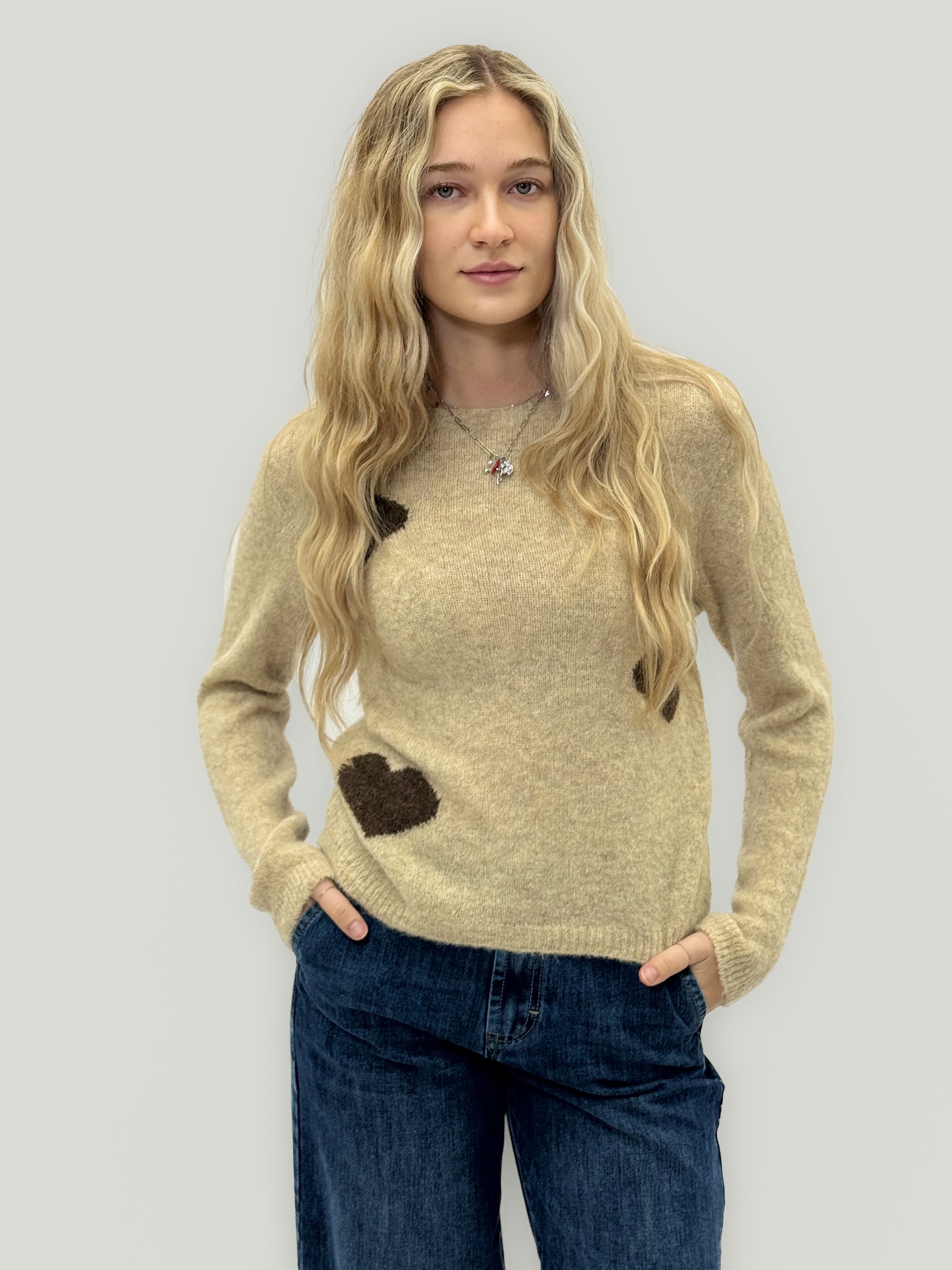 Maglia calda con cuori a contrasto