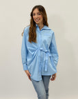 Camicia con fiocco laterale