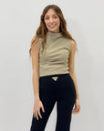 Top con collo alto