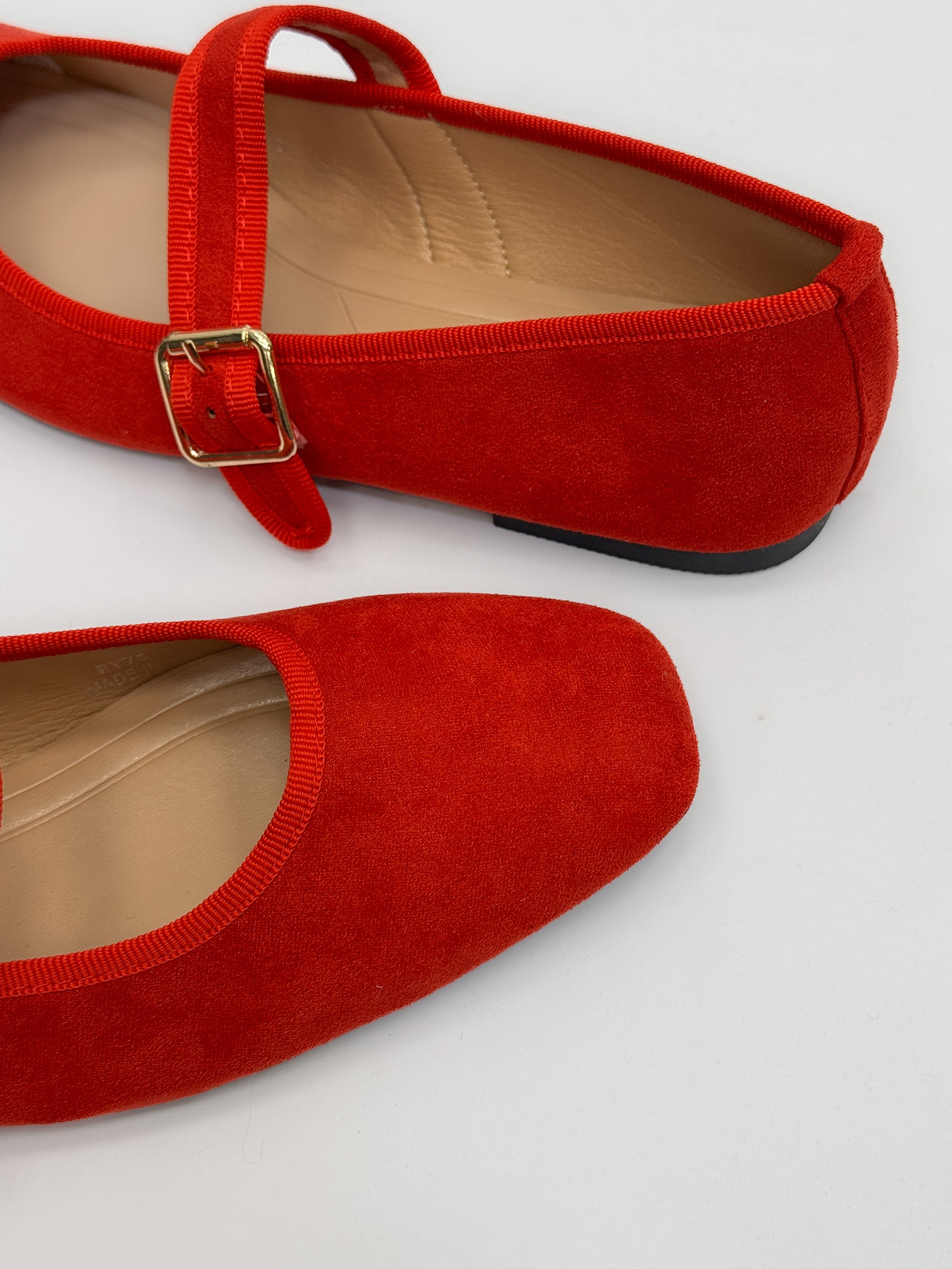 Ballerine con cinturino