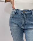Pantaloni jeans mom fit dritti con strass