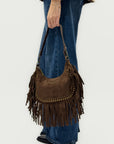 Borsa a spalla in camoscio con frange e borchie