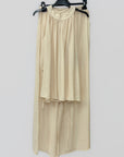 Completo con Top Smanicato e Pantalone Palazzo