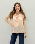 Camicia con strass e fiocco
