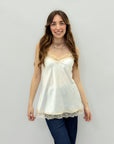 Canotta satinata con pizzo