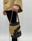 Borsa a secchiello con ricami