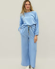 Completo Minimal con Felpa e Pantalone Ampio Comfy Chic