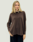 Maglione morbido basic con intreccio